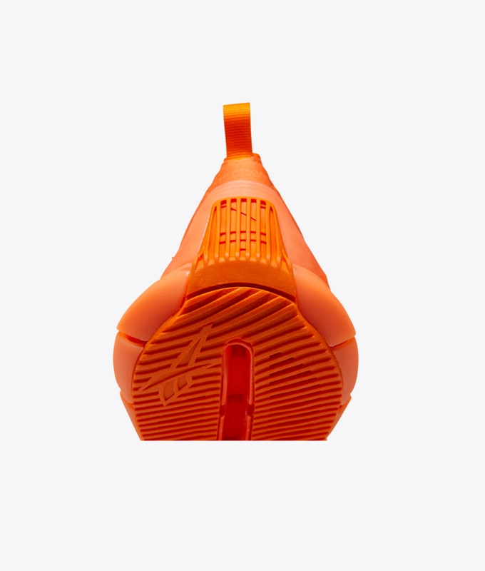 X mita ZIG KINETICA 'SLAM ORANGE / FTWR WHITE / TRUE GREY 7