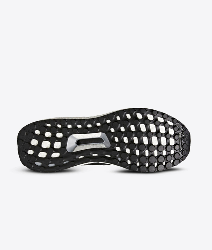 ULTRABOOST 'CORE BLACK'