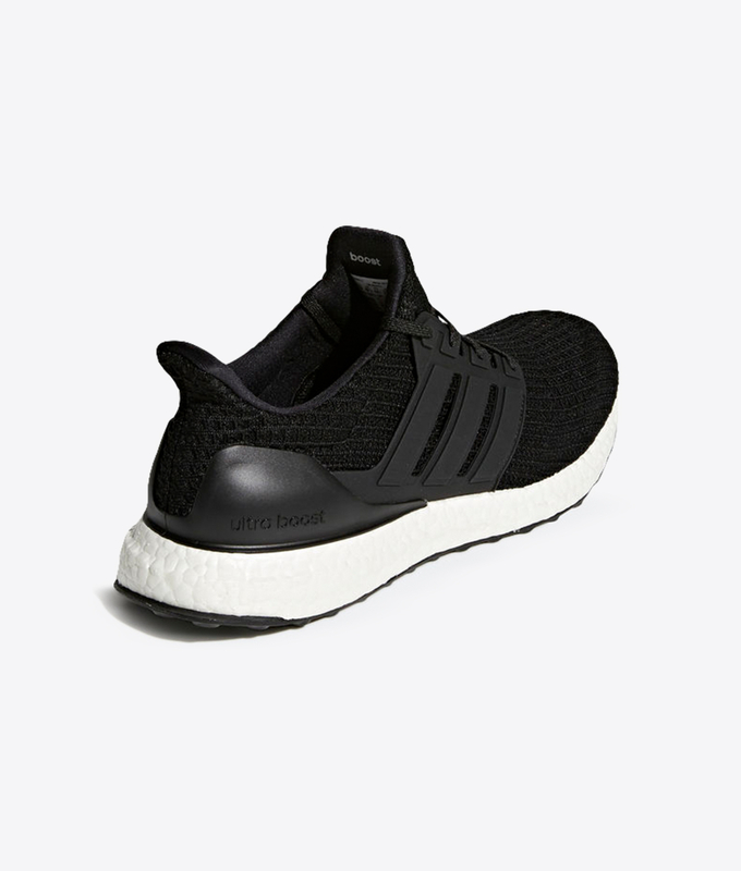 ULTRABOOST 'CORE BLACK'