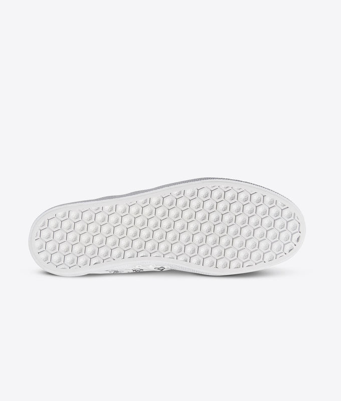 3MC X DISNEY SPORT GOOFY 'CRYSTAL WHITE / CLOUD WHITE / CORE BLACK'