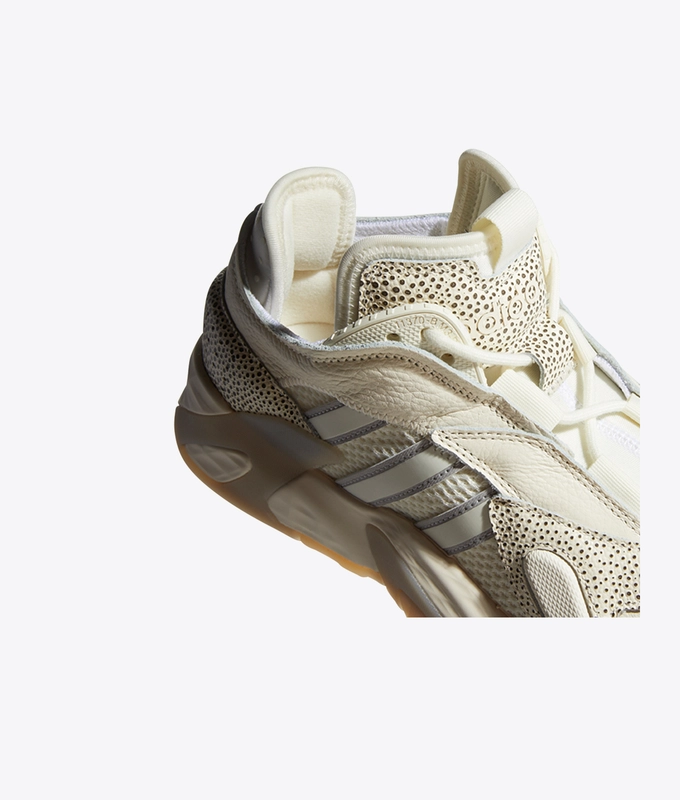 STREETBALL 'cream white'