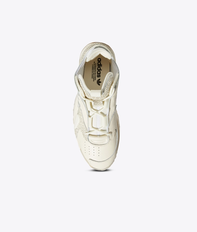 STREETBALL 'cream white'