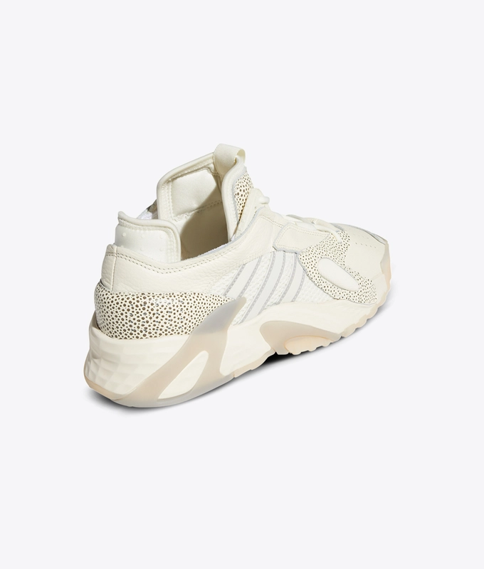 STREETBALL 'cream white'
