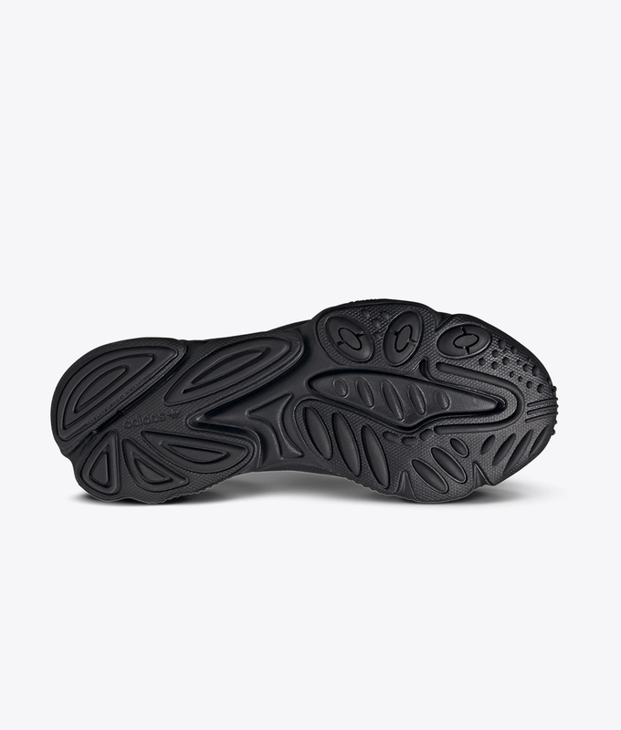 OZWEEGO 'CBLACK/CBLACK/FTWWHT'