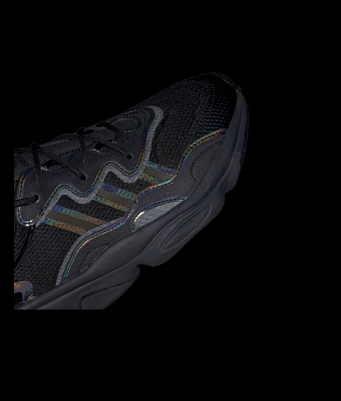 OZWEEGO 'CBLACK/CBLACK/FTWWHT'