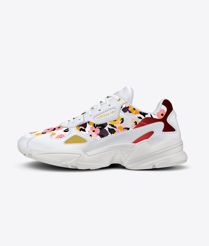 FALCON W 'FTWWHT/POWBER/GOLDMT'