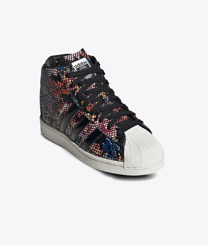 SUPERSTAR UP W 'core black'