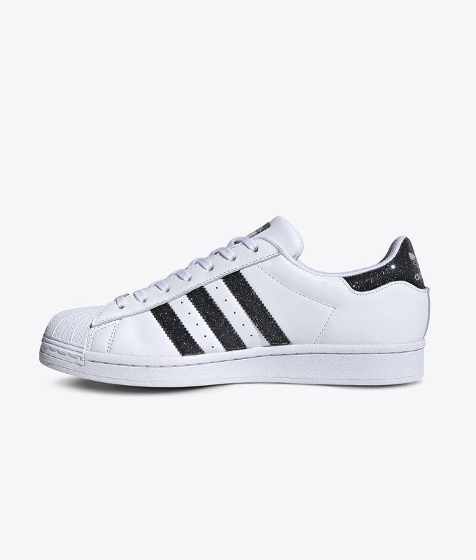SWAROVSKI crYstal SUPERSTAR 'ftwr white/core black/silver met'