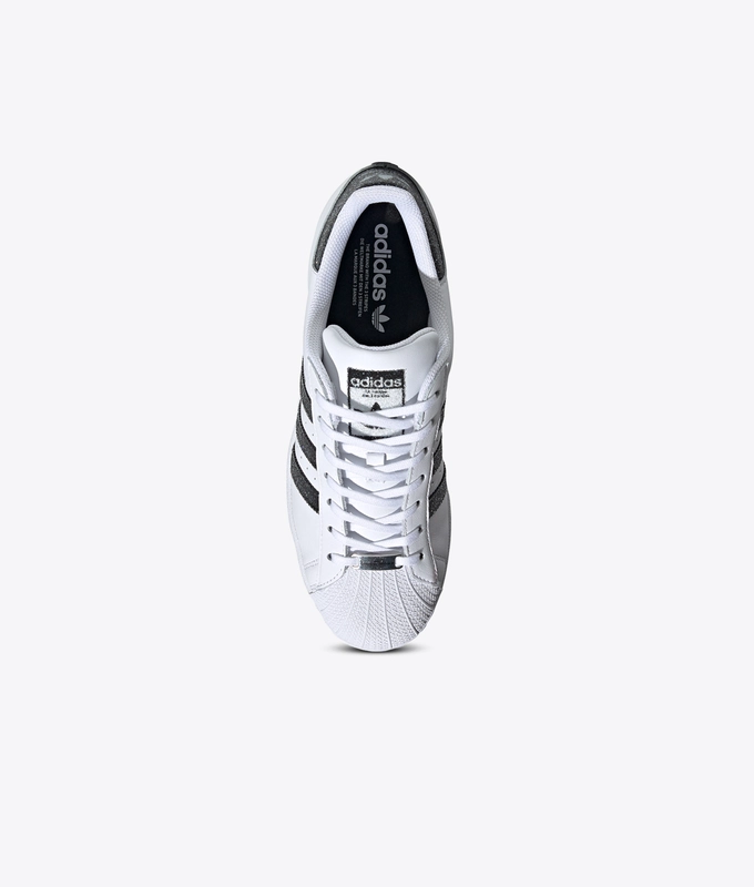 SWAROVSKI crYstal SUPERSTAR 'ftwr white/core black/silver met'