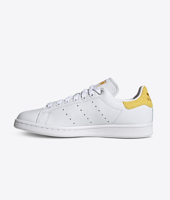 STAN SMITH W 'FTWWHT/SILVMT/CORYEL'