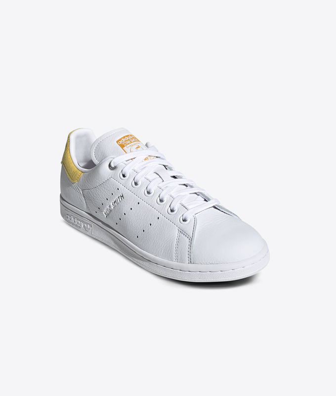 STAN SMITH W 'FTWWHT/SILVMT/CORYEL'