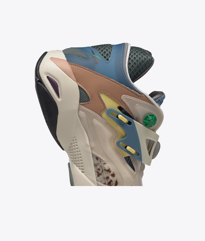 x BRAIN DEAD PUMP COURT 'PAPER WHITE / GOAL GREEN / RED RUSH'