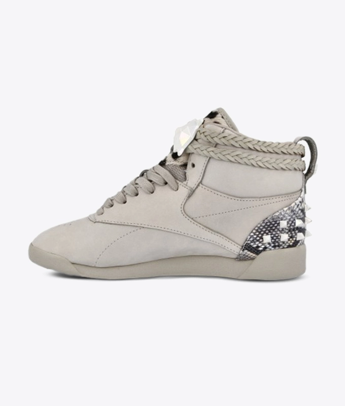 x WONDER WOMAN F/S HI MU 'Shady Grey / Shady Grey / Fearless Purple'