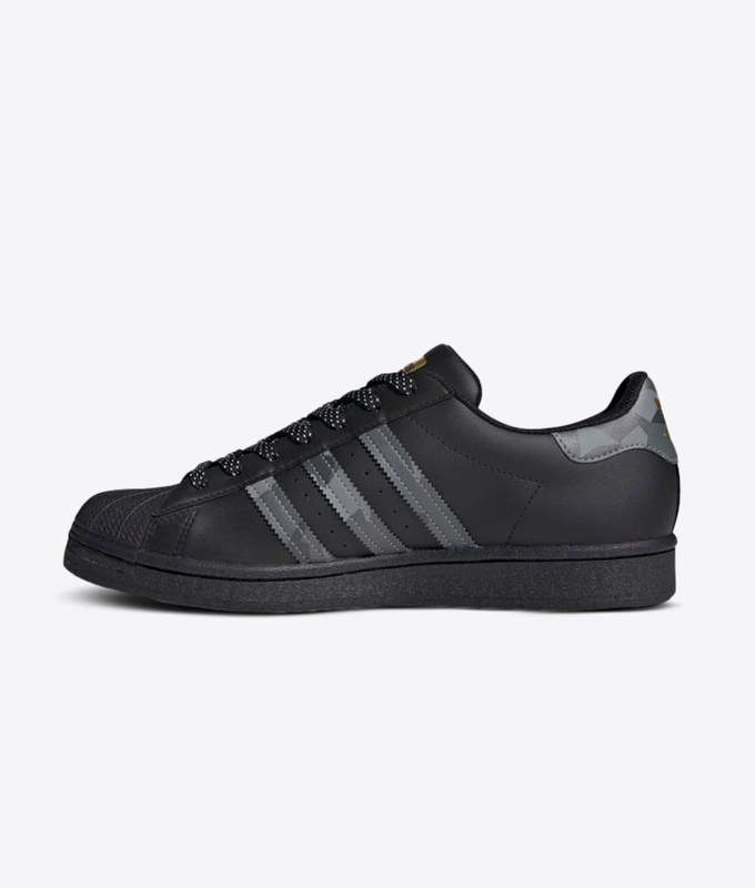 SUPERSTAR 'core black/core black/gold met'