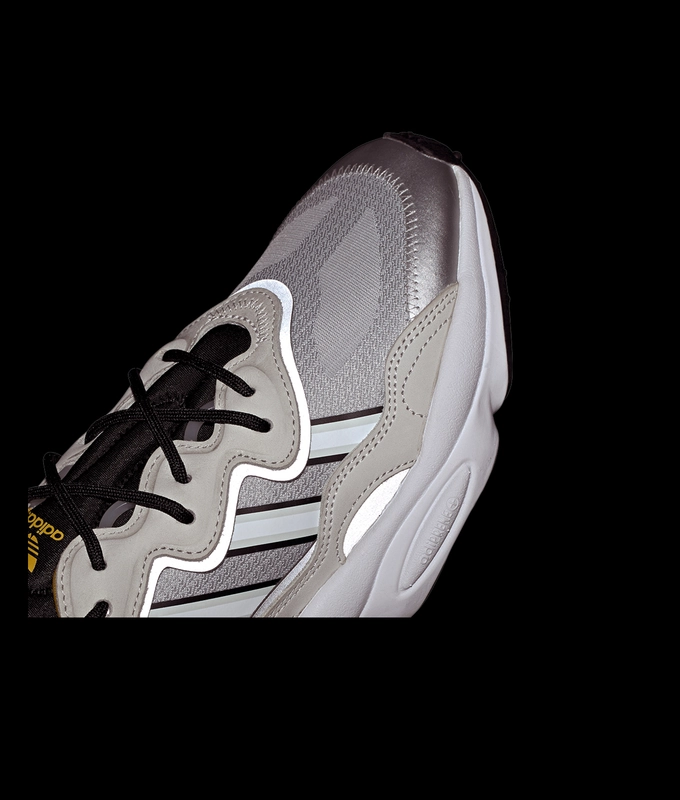OZWEEGO 'ftwr white/crystal white/wonder glow'