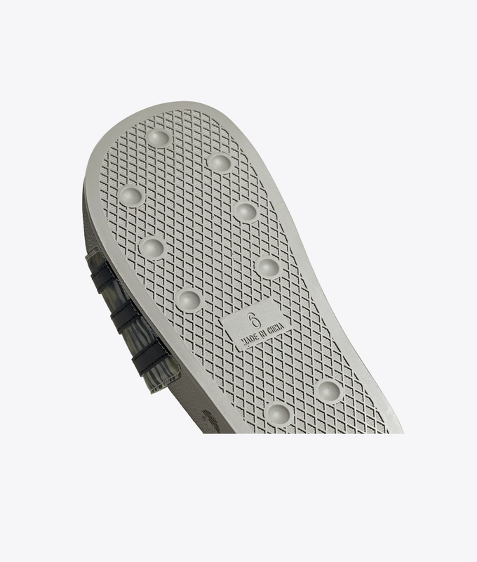 ADILETTE W 'CORE BLACK / CORE BLACK / METAL GREY'