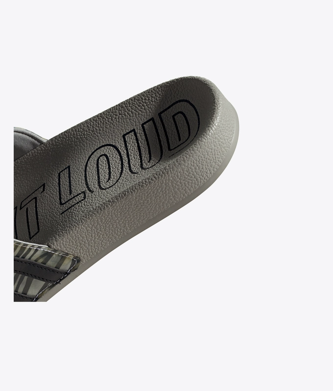 ADILETTE W 'CORE BLACK / CORE BLACK / METAL GREY'