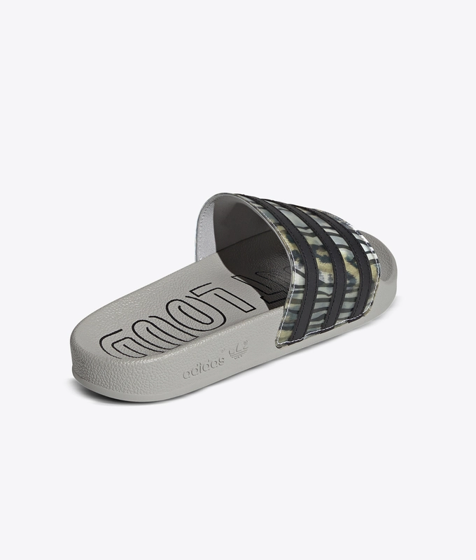 ADILETTE W 'CORE BLACK / CORE BLACK / METAL GREY'