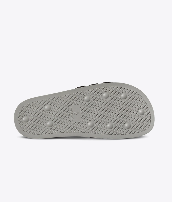 ADILETTE W 'CORE BLACK / CORE BLACK / METAL GREY'