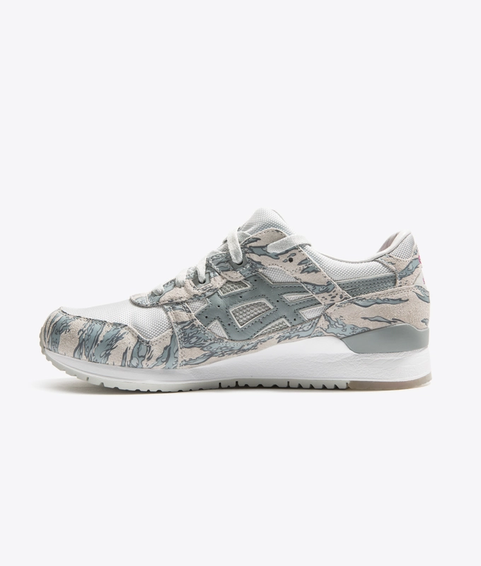 AT X ATMOS X SOLEBOX 'GLACIER GREY/STONE GREY'