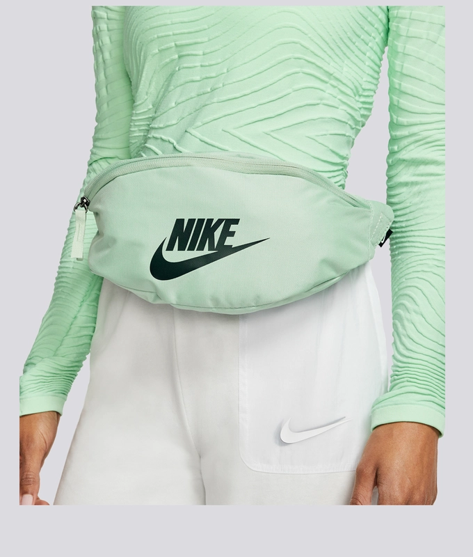 NK HERITAGE HIP PACK 'PISTACHIO-FROST'