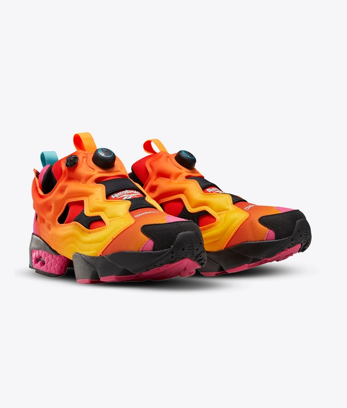x CHROMAT INSTAPUMP FURY 'SOLAR ORANGE/ALERT YELLOW/BLACK'