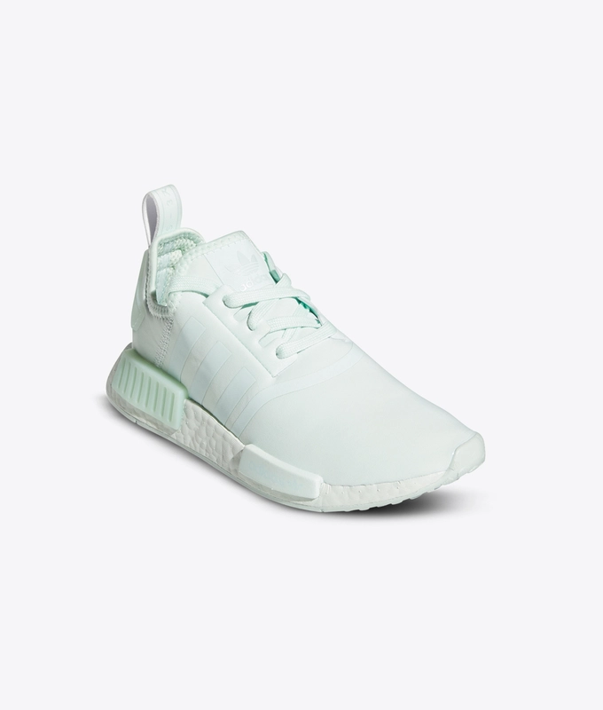 NMDR1 W 'dash green/dash green/dash green'