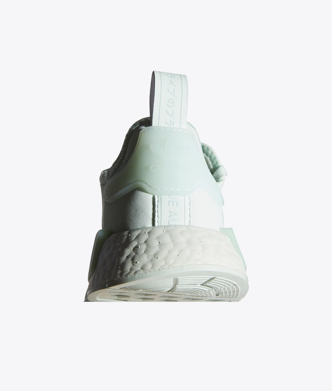 NMDR1 W 'dash green/dash green/dash green'