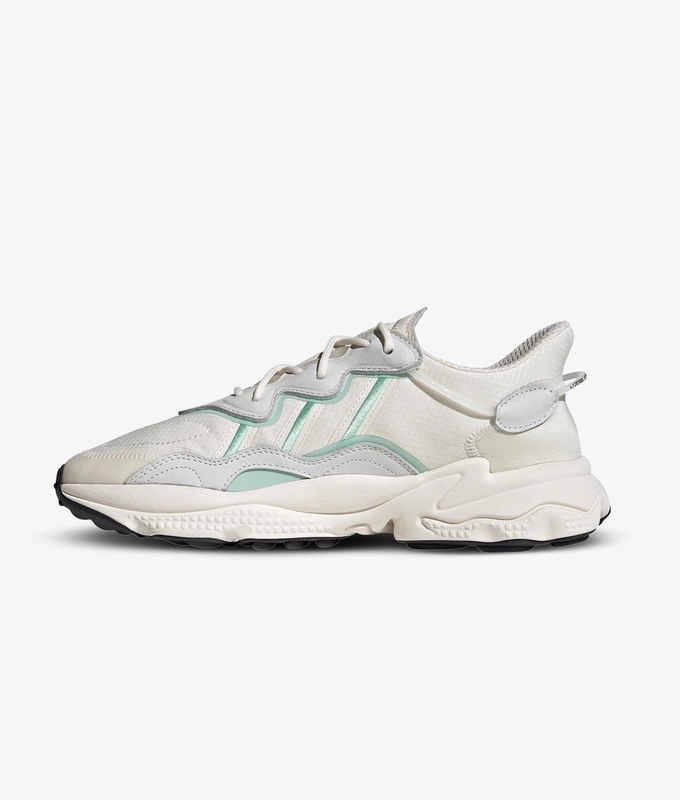 OZWEEGO 'chalk white/blush green/core black'