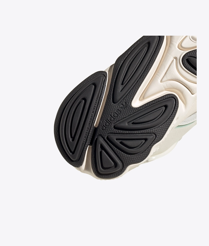 OZWEEGO 'chalk white/blush green/core black'