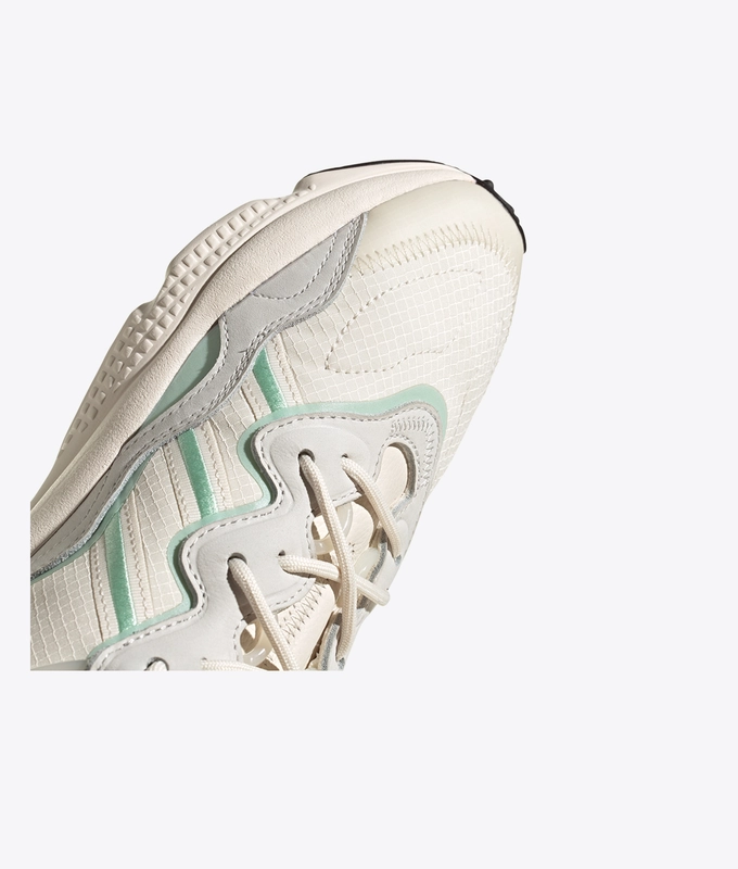 OZWEEGO 'chalk white/blush green/core black'