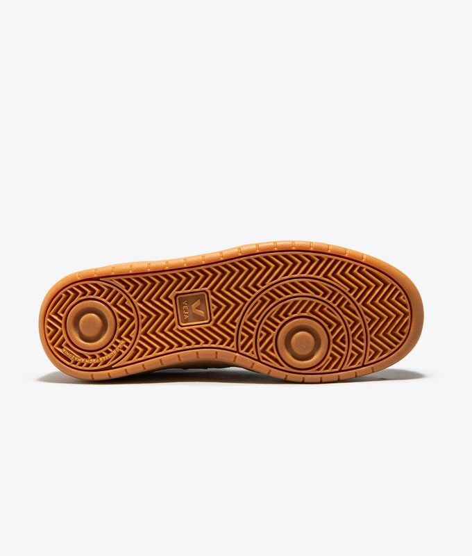 V-10 SUEDE 'MUD WHITE/GUM SOLE'