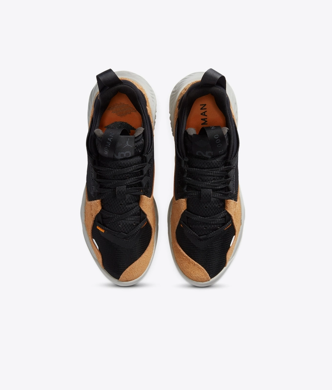 DELTA 'BLACK/ANTHRACITE-FLAX-KUMQUAT'
