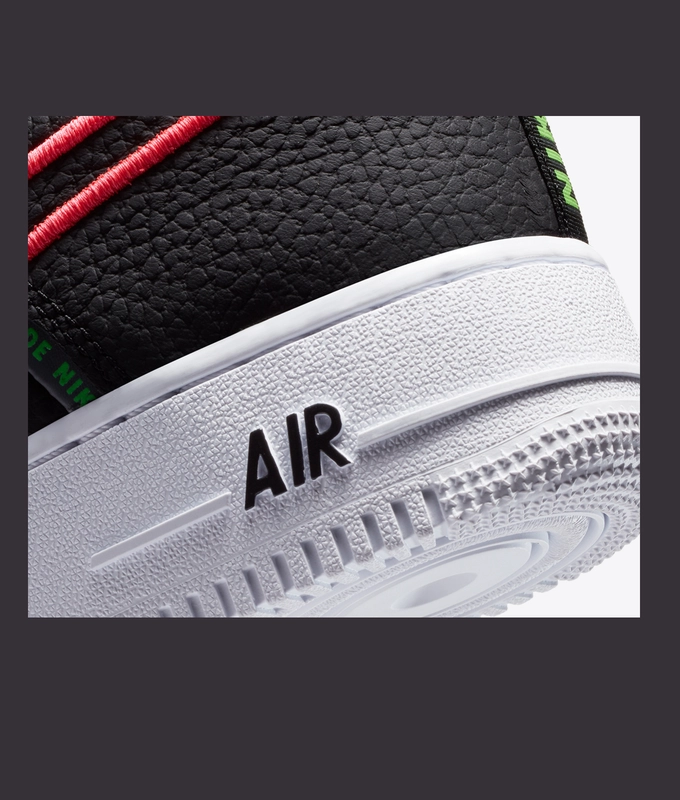 AIR FORCE 1 '07 PREMIUM 'BLACK/FLASH CRIMSON-GREEN STRIKE'