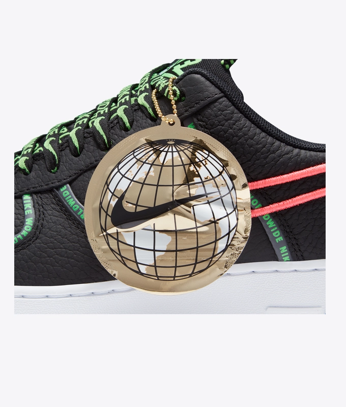 AIR FORCE 1 '07 PREMIUM 'BLACK/FLASH CRIMSON-GREEN STRIKE'