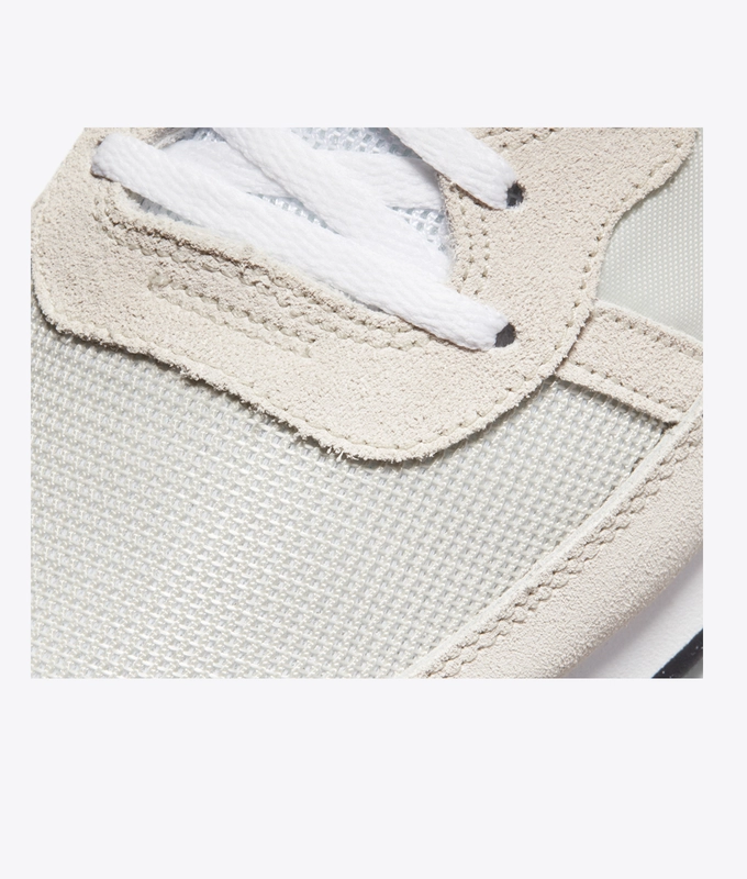 CHALLENGER OG 'LIGHT BONE/BLACK-WHITE'