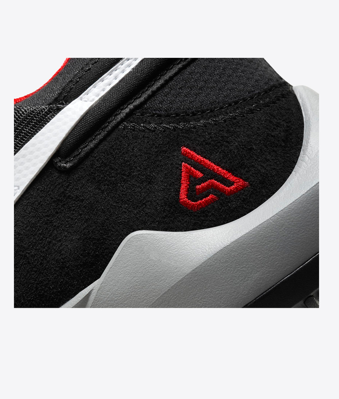 ZOOM FREAK 2 'BLACK/WHITE-UNIVERSITY RED'