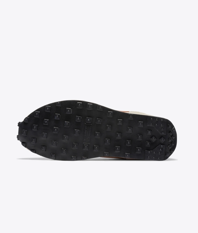 W NIKE DBREAK RTL 'LT OREWOOD BRN/MTLC RED BRONZE-BLACK'