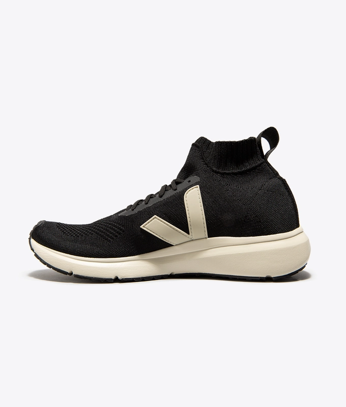 X RICK OWENS V-KNIT RUNNER MID 'BLACK PIERRE'
