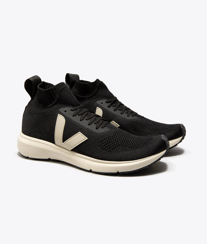 X RICK OWENS V-KNIT RUNNER MID 'BLACK PIERRE'
