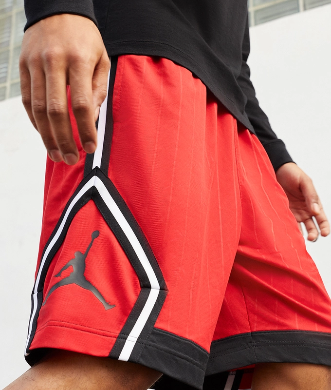 M J JM DIAMOND STRIPED SHORT 'GYMRED/BLACK'