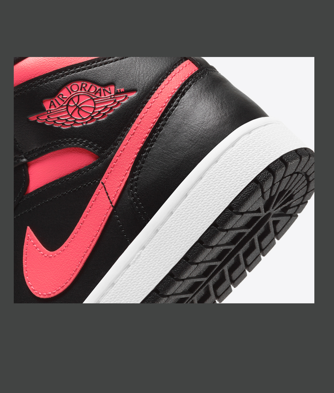 Wmns Air Jordan 1 Mid