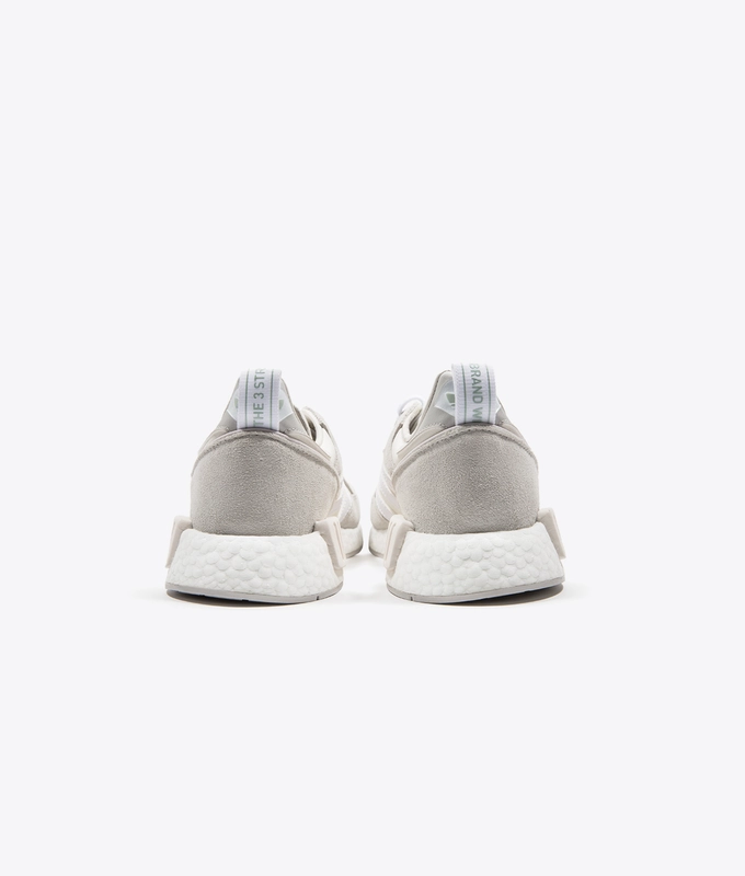 BOSTONR1 'CLOWHI/FTWWHT/GREONE'