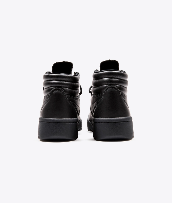 F/S HI NOVA RIPPLE X GIGI HADID 'CHALK/BLACK/NEON RED'