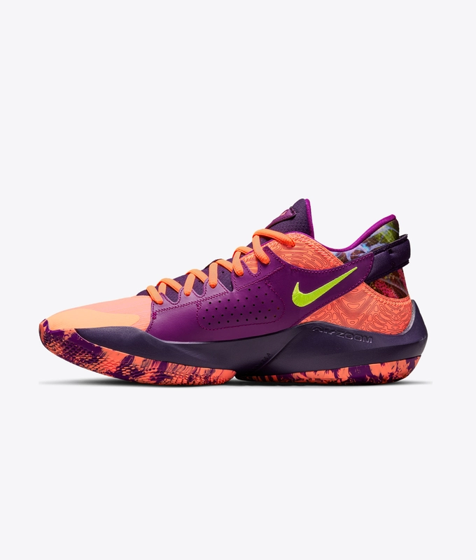 Zoom Freak 2