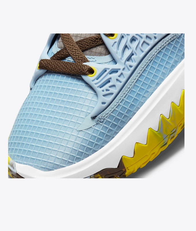 Kyrie Low 4 Ep