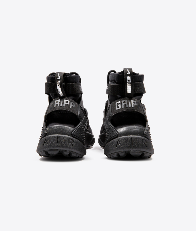 AIR HUARACHE GRIPP 'BLACK/BLACK-BLACK-WHITE'