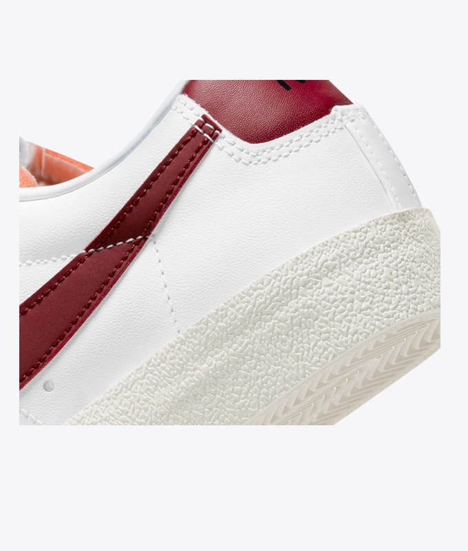 W Blazer Low '77