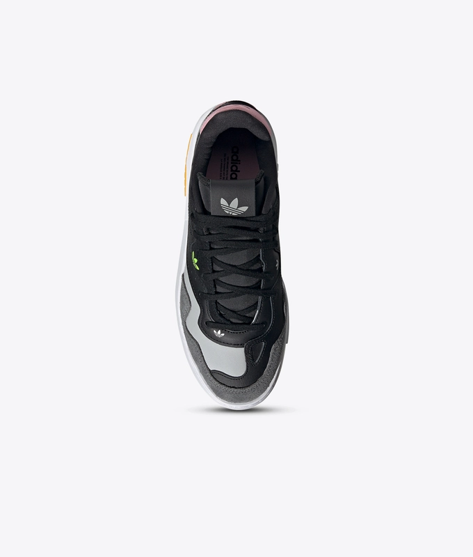 Supercourt Style W