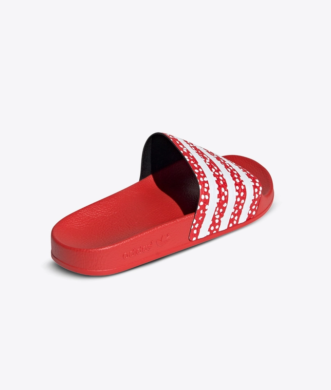 Adilette W